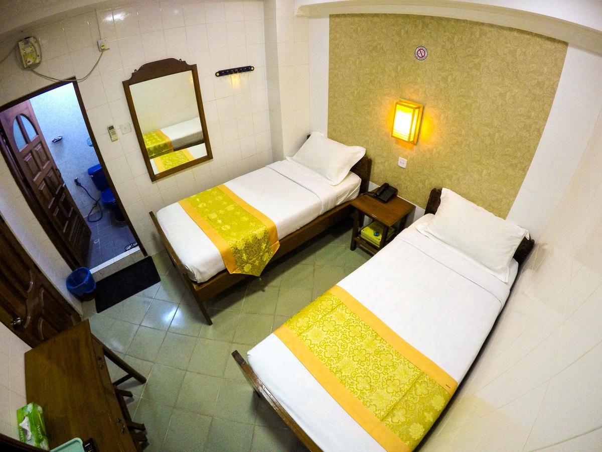 May Shan Hotel Yangon Eksteriør bilde