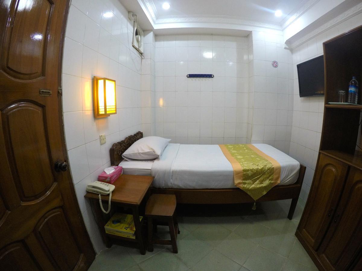 May Shan Hotel Yangon Eksteriør bilde